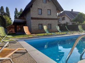 Lisztes Apartman (medencés, nádfedeles, Zamárdi) Zamárdi